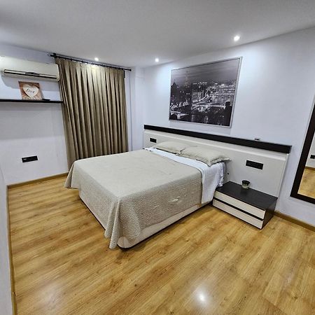 Piso Centrico Elche Apartment Luaran gambar