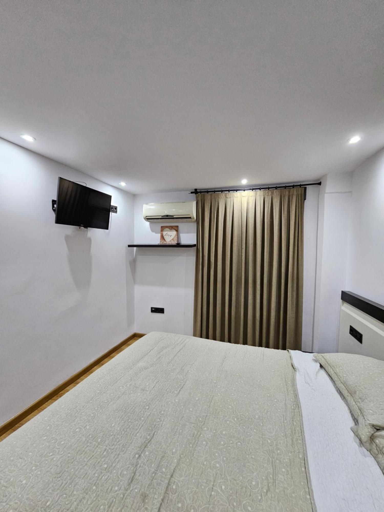 Piso Centrico Elche Apartment Luaran gambar